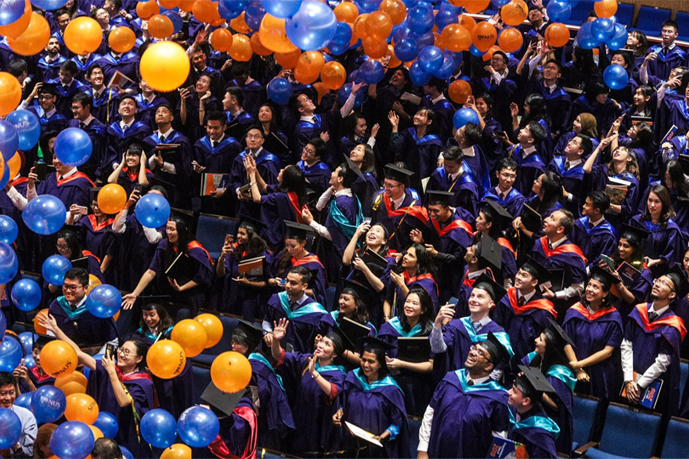 Higher starting salaries and strong employment prospects for NUS graduates